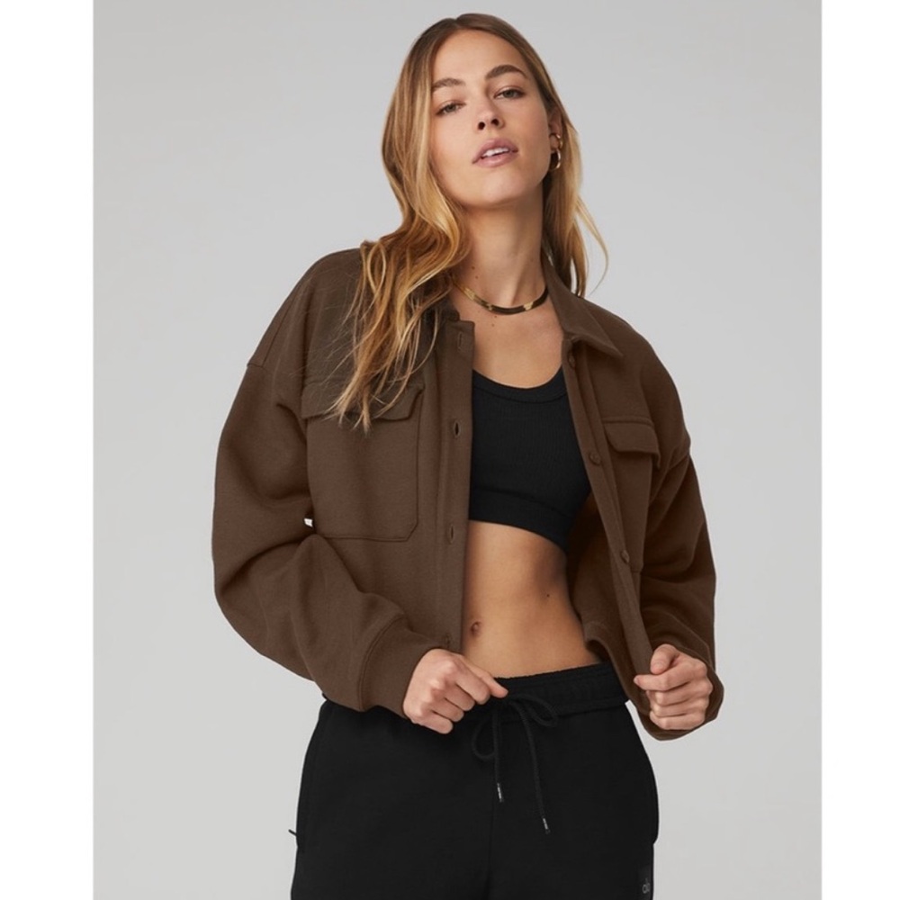 Alo yoga cropped button down sweatshirt & scoop sweatshirt bra